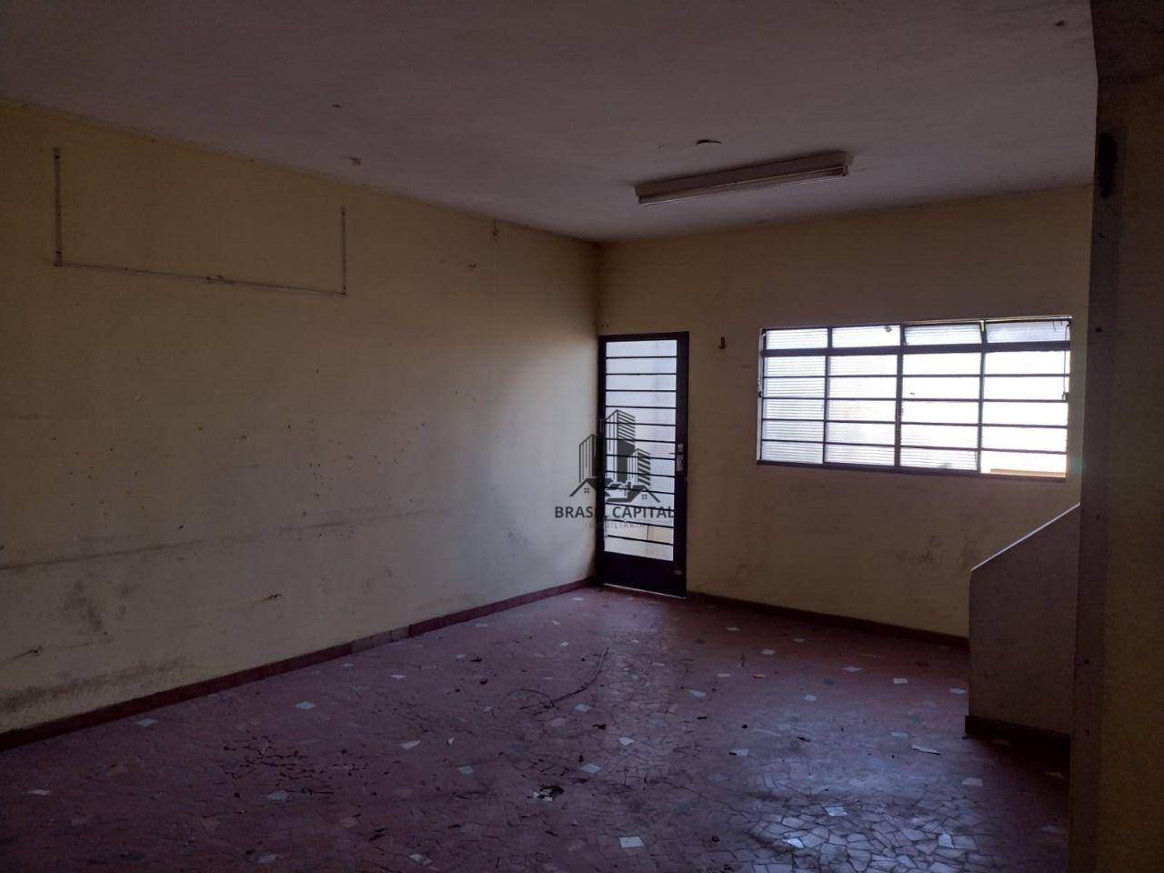 Sobrado à venda com 3 quartos, 210m² - Foto 2