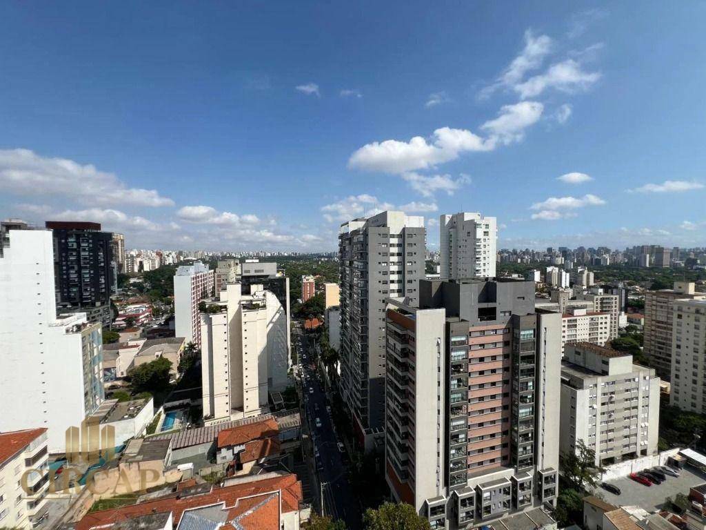 Apartamento à venda com 3 quartos, 170m² - Foto 1