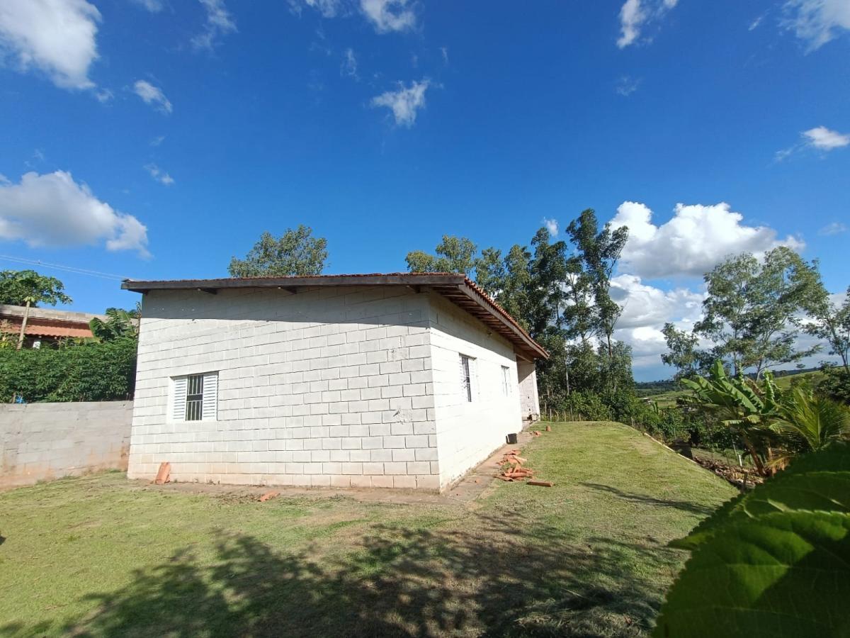 Chácara à venda com 2 quartos, 1000m² - Foto 8