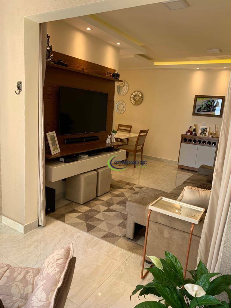 Apartamento à venda com 2 quartos, 75m² - Foto 13