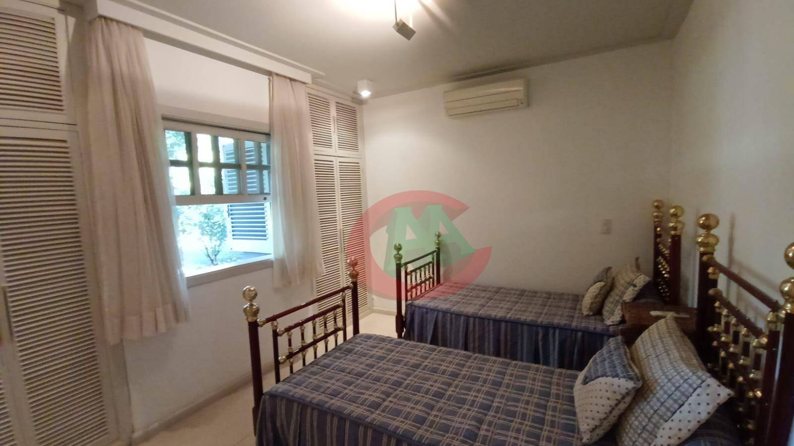 Chácara à venda com 5 quartos, 685m² - Foto 13
