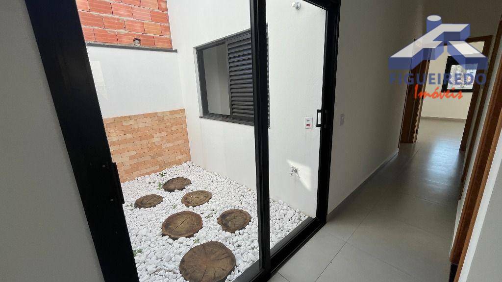 Casa à venda com 3 quartos, 145m² - Foto 17