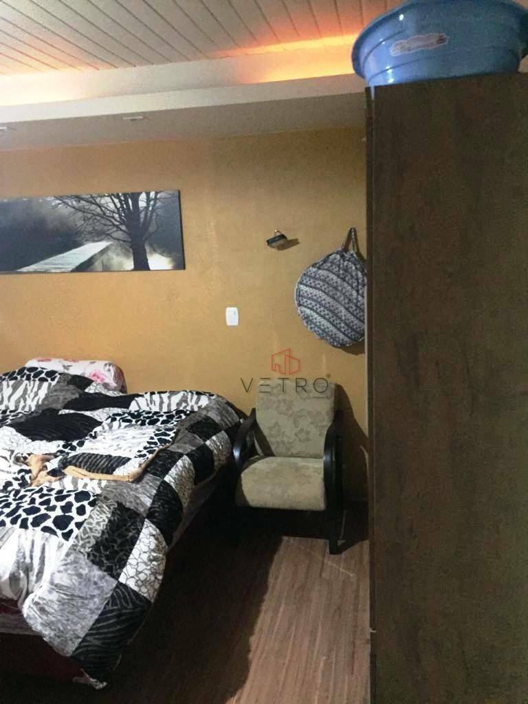 Casa à venda com 3 quartos, 215m² - Foto 16