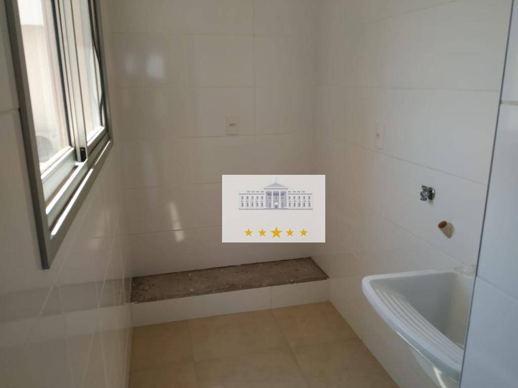 Apartamento à venda com 3 quartos, 96m² - Foto 2