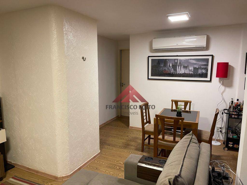 Apartamento à venda com 2 quartos, 67m² - Foto 8