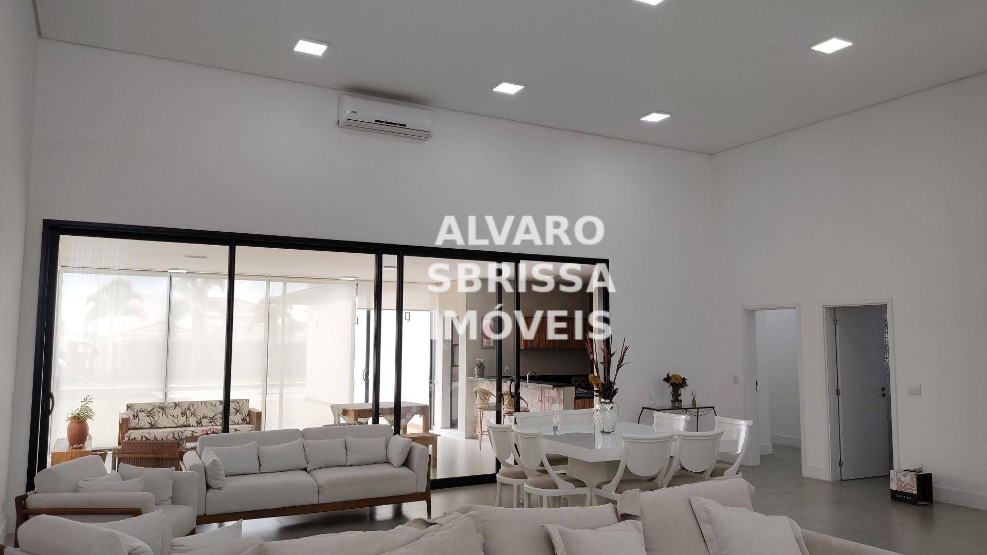 Casa de Condomínio à venda com 4 quartos, 340m² - Foto 4