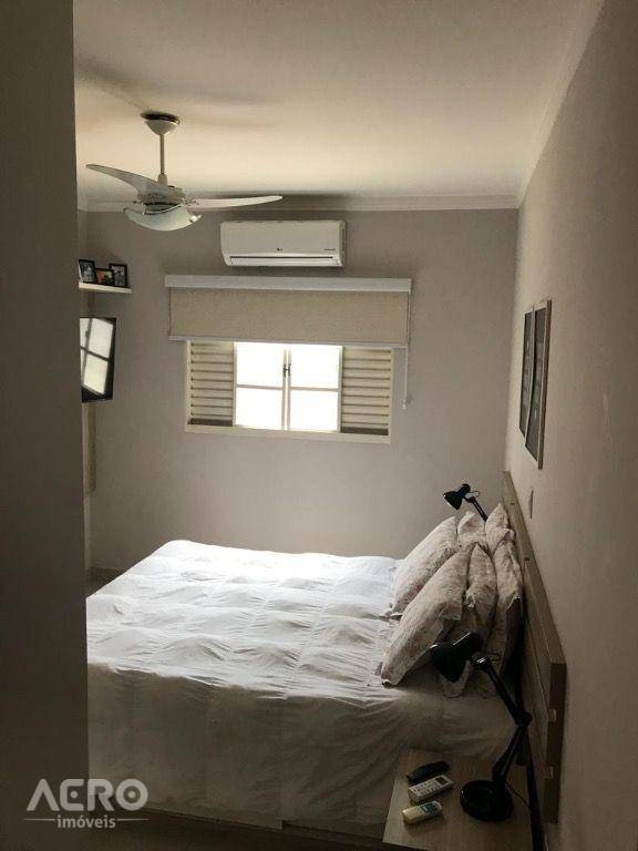 Casa à venda com 3 quartos, 125m² - Foto 10