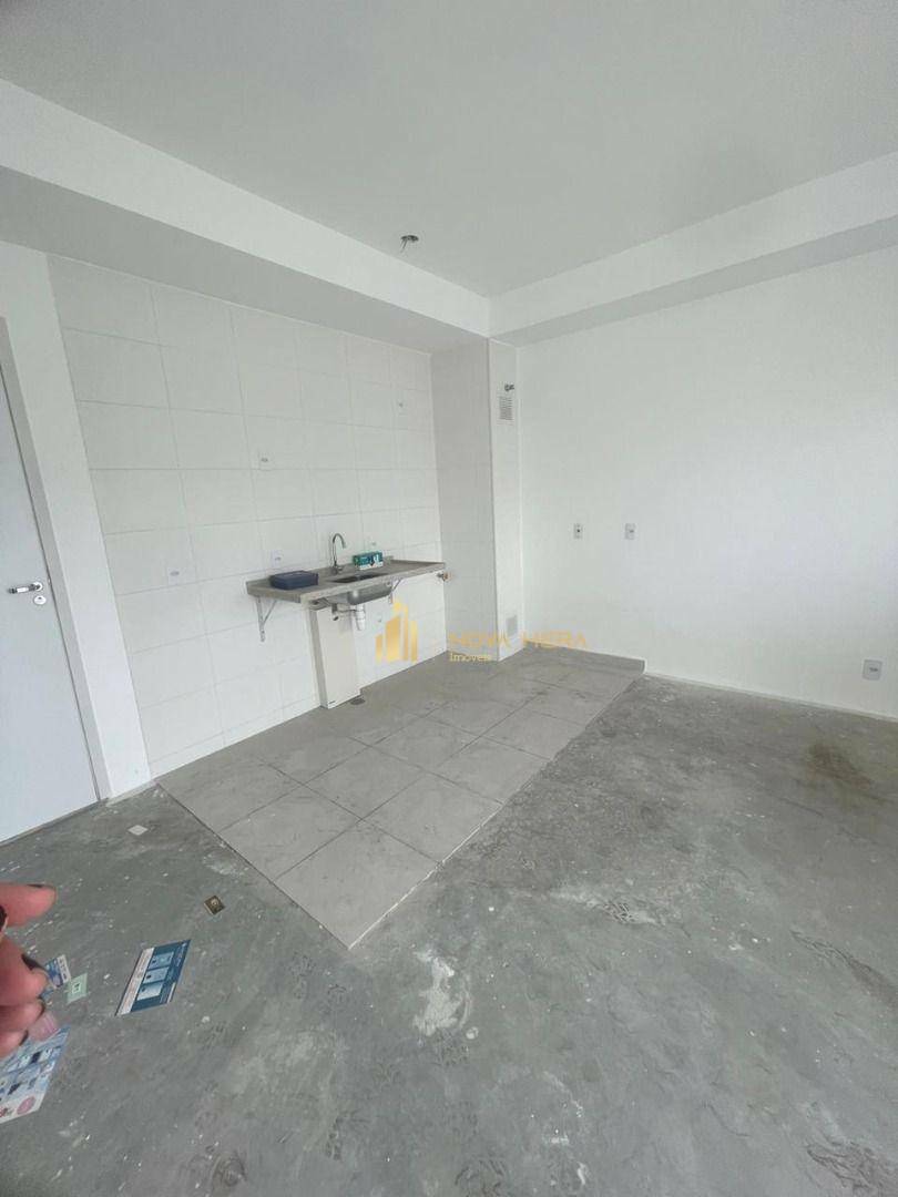 Apartamento à venda com 1 quarto, 42m² - Foto 18