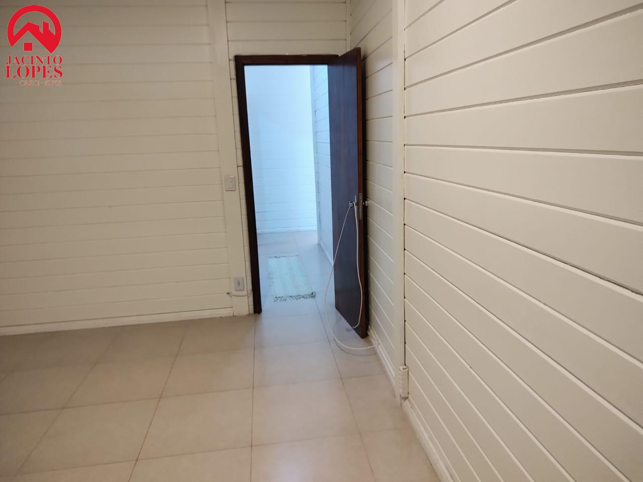 Casa à venda com 3 quartos, 400m² - Foto 44