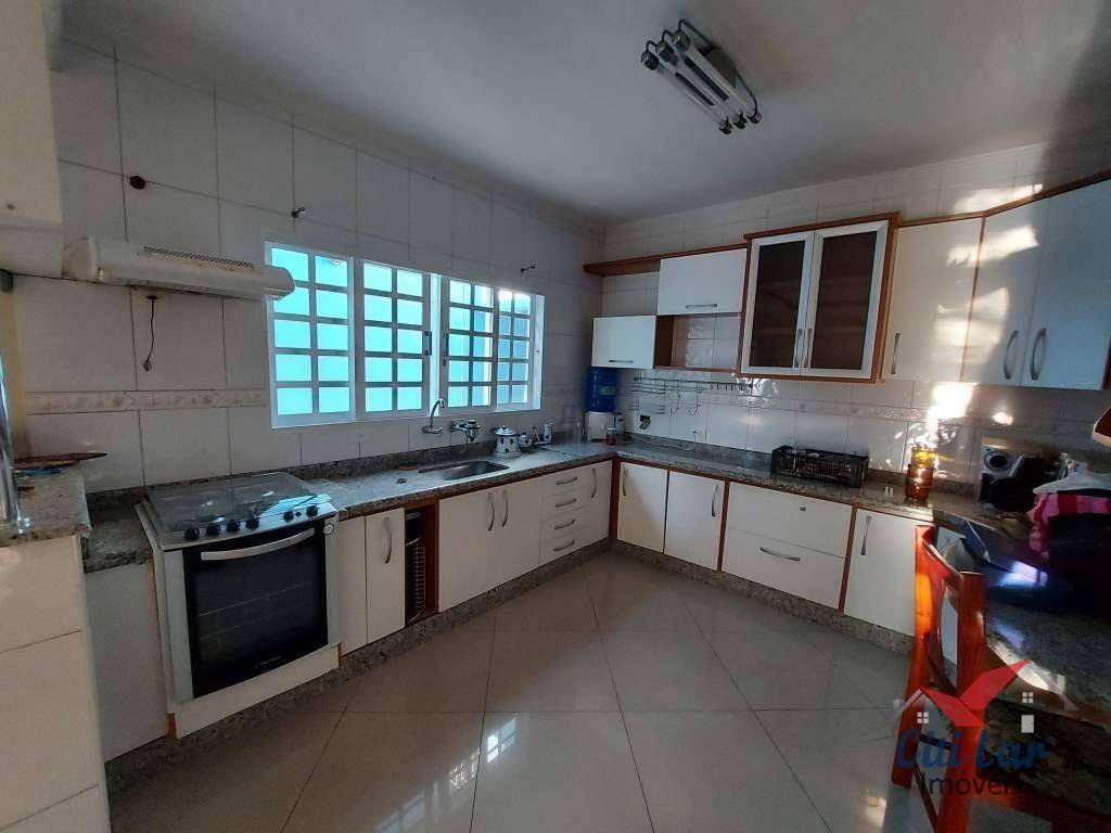 Sobrado à venda com 3 quartos, 238m² - Foto 5