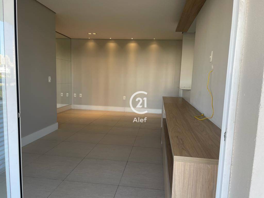 Apartamento para alugar com 2 quartos, 79m² - Foto 8