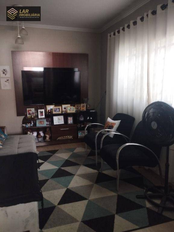 Sobrado à venda com 3 quartos, 200m² - Foto 6