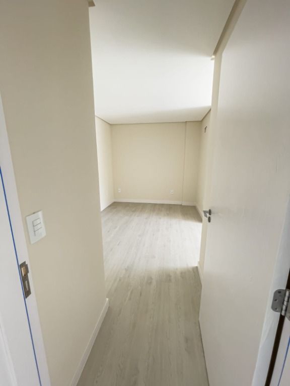 Apartamento à venda com 4 quartos, 157m² - Foto 18