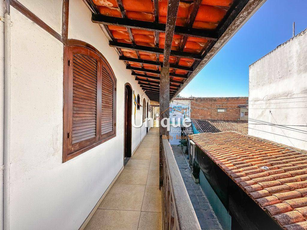 Casa à venda com 4 quartos, 360m² - Foto 18