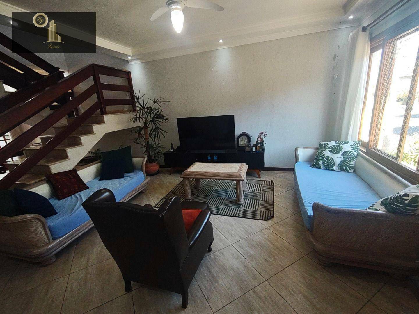 Casa de Condomínio à venda com 3 quartos, 236m² - Foto 3