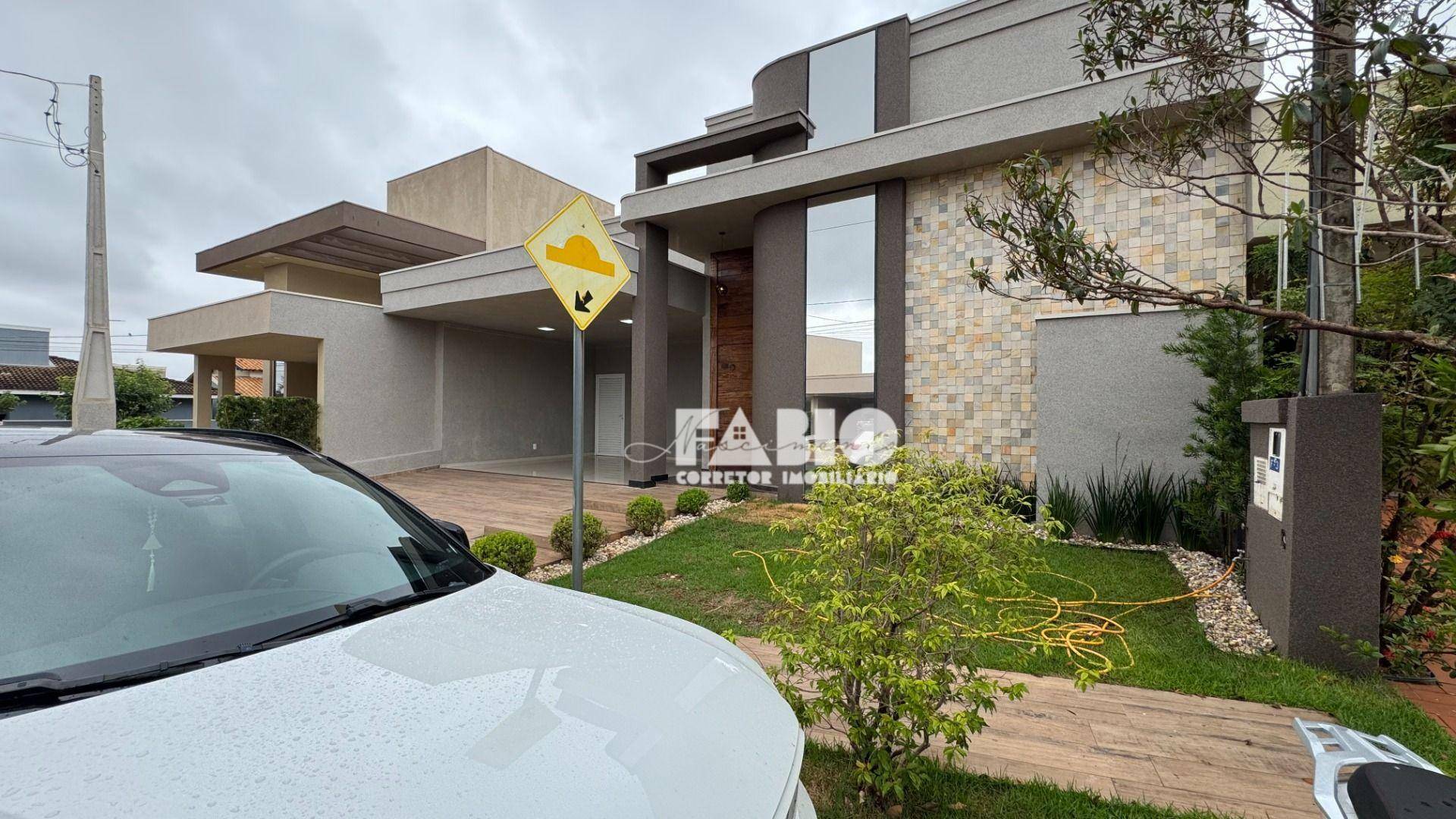 Casa de Condomínio à venda com 3 quartos, 204m² - Foto 2