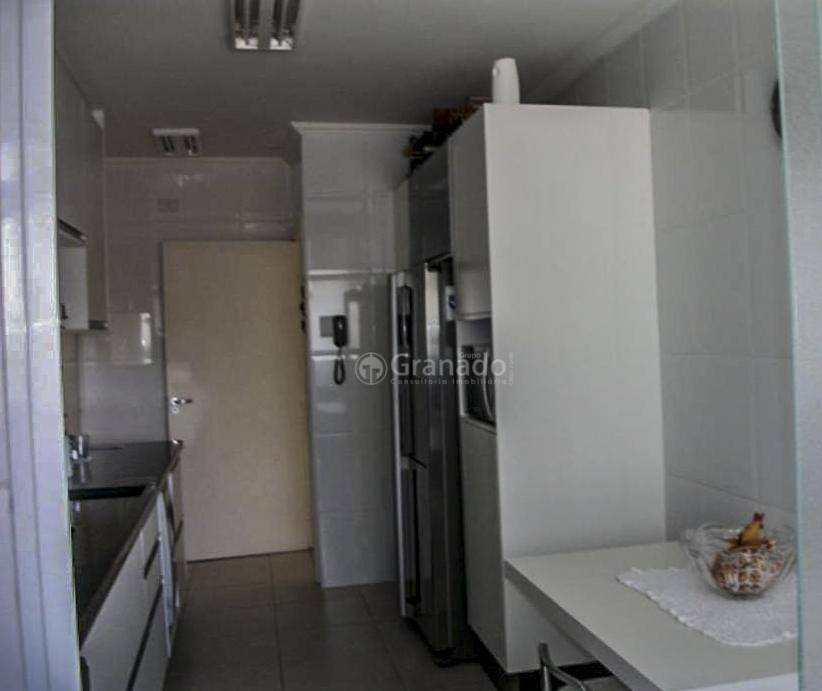 Apartamento à venda com 3 quartos, 115m² - Foto 8