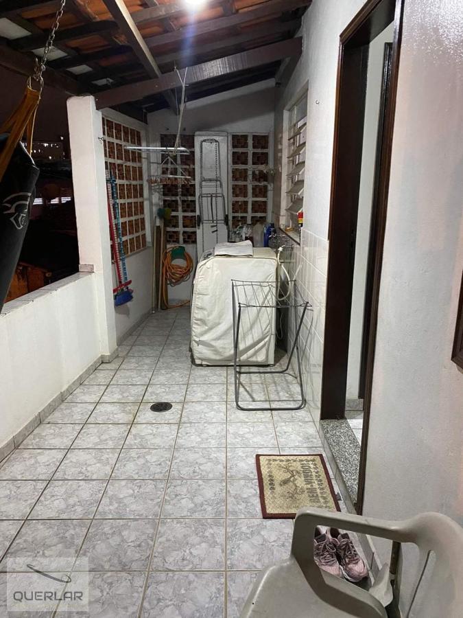 Sobrado à venda com 2 quartos, 216m² - Foto 11