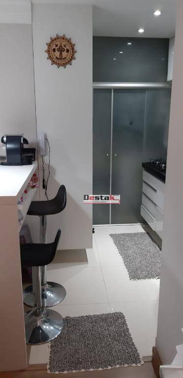 Apartamento à venda com 2 quartos, 57m² - Foto 3