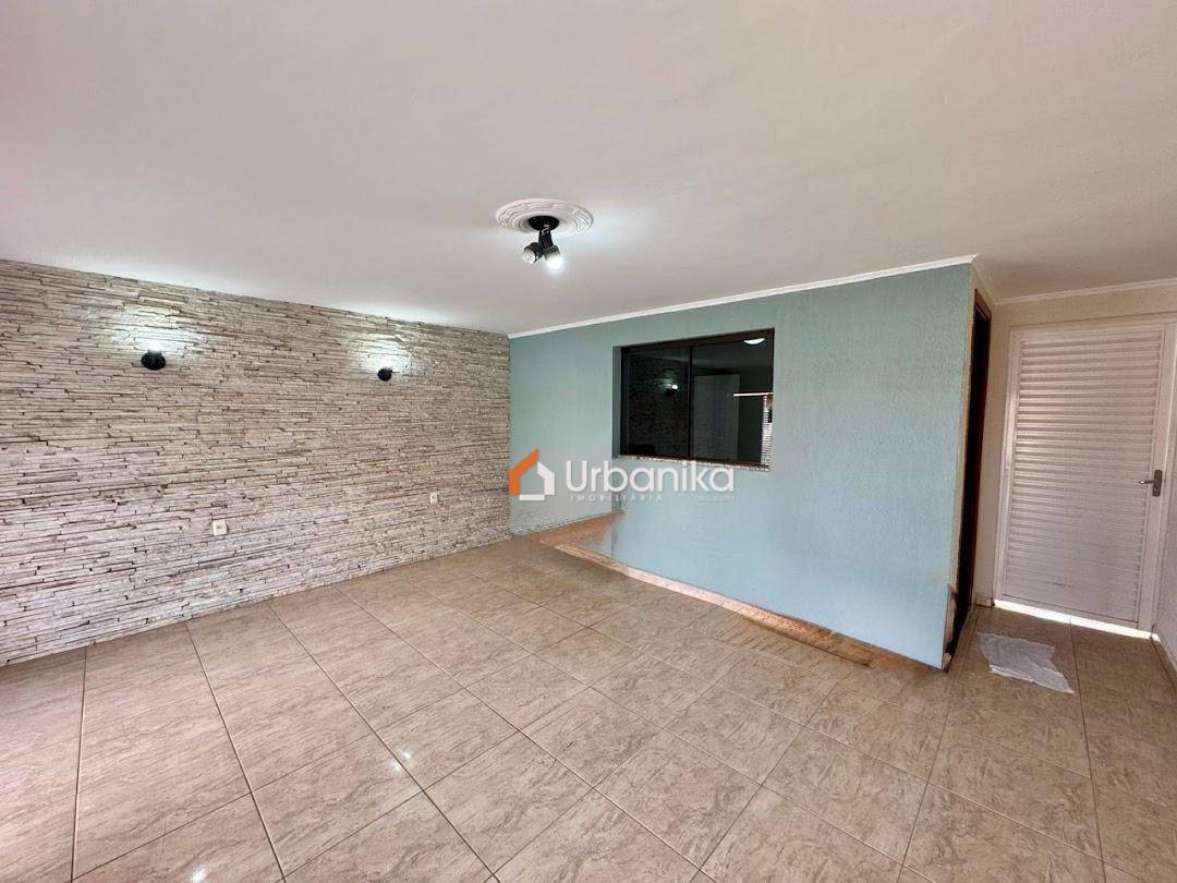 Casa, 3 quartos, 173 m² - Foto 3