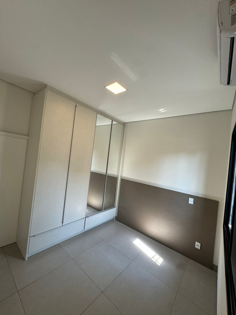 Casa de Condomínio à venda com 4 quartos, 280m² - Foto 8