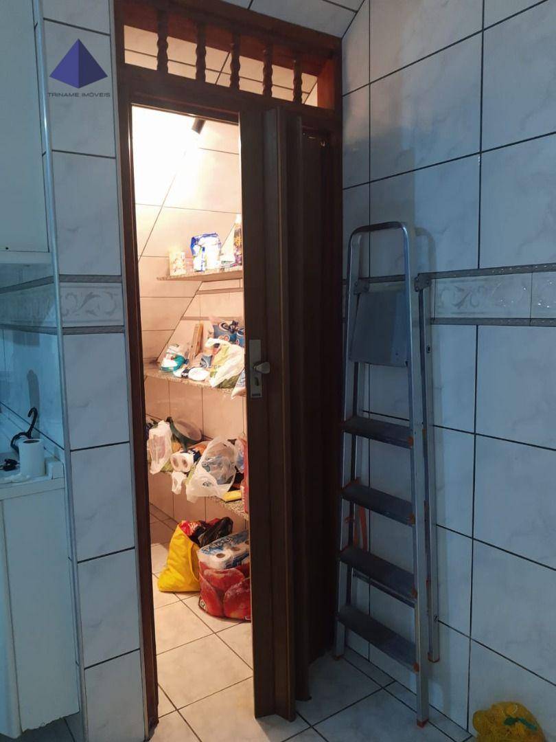 Sobrado à venda com 3 quartos, 200M2 - Foto 10