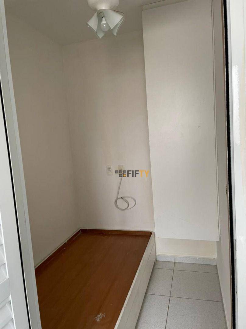 Apartamento para alugar com 3 quartos, 146m² - Foto 10