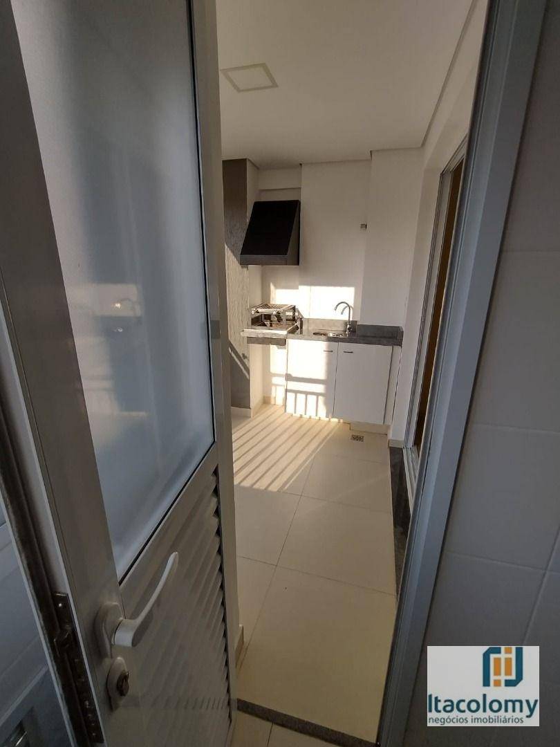 Apartamento à venda com 2 quartos, 64m² - Foto 28