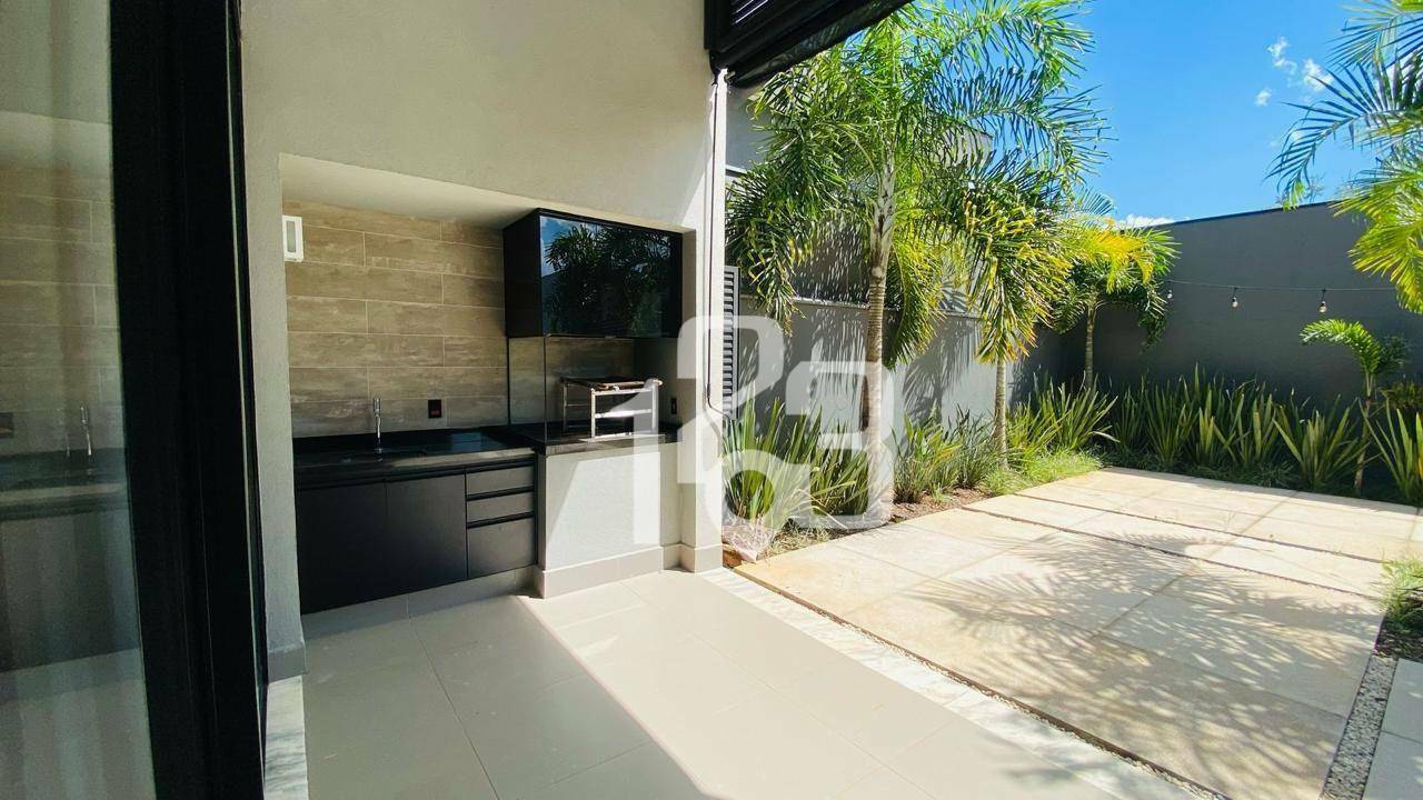 Casa de Condomínio à venda e aluguel com 3 quartos, 261m² - Foto 5