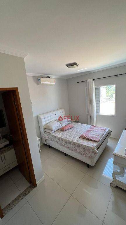 Apartamento à venda com 3 quartos, 75m² - Foto 4