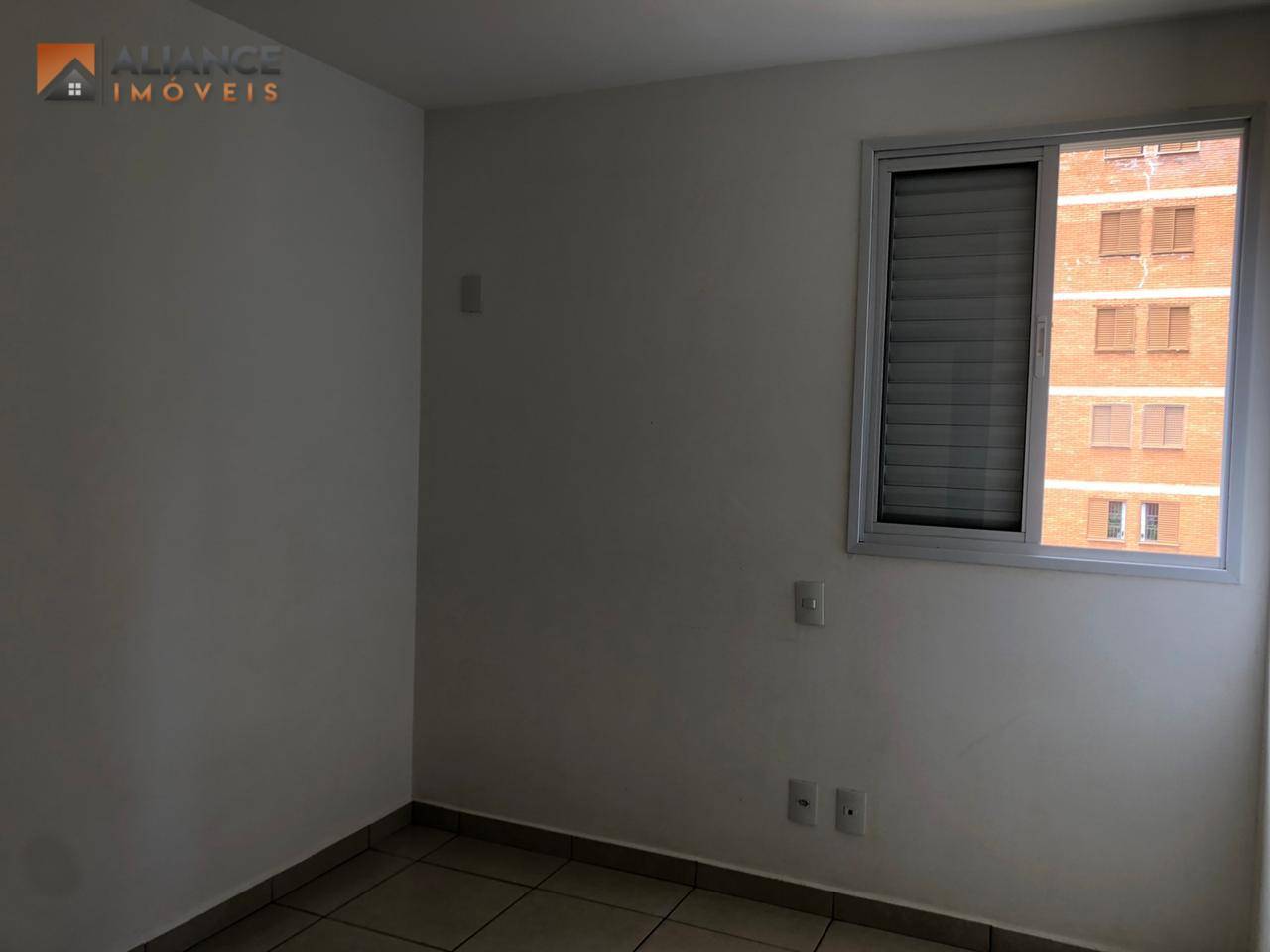 Apartamento à venda com 3 quartos, 80m² - Foto 8