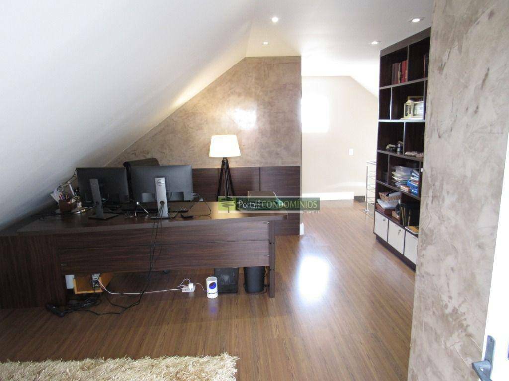 Casa de Condomínio à venda com 4 quartos, 330m² - Foto 61