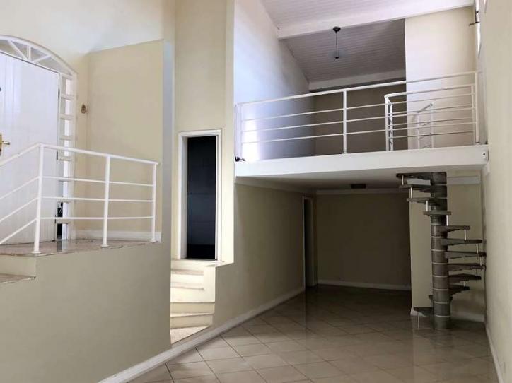 Sobrado à venda com 3 quartos, 330m² - Foto 2