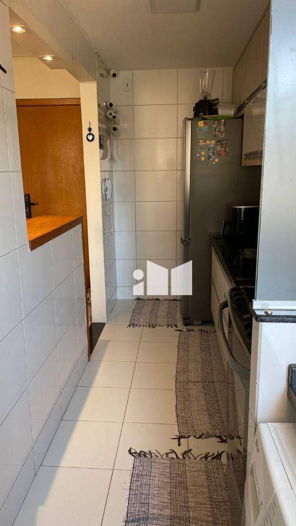 Apartamento à venda com 2 quartos, 68m² - Foto 6