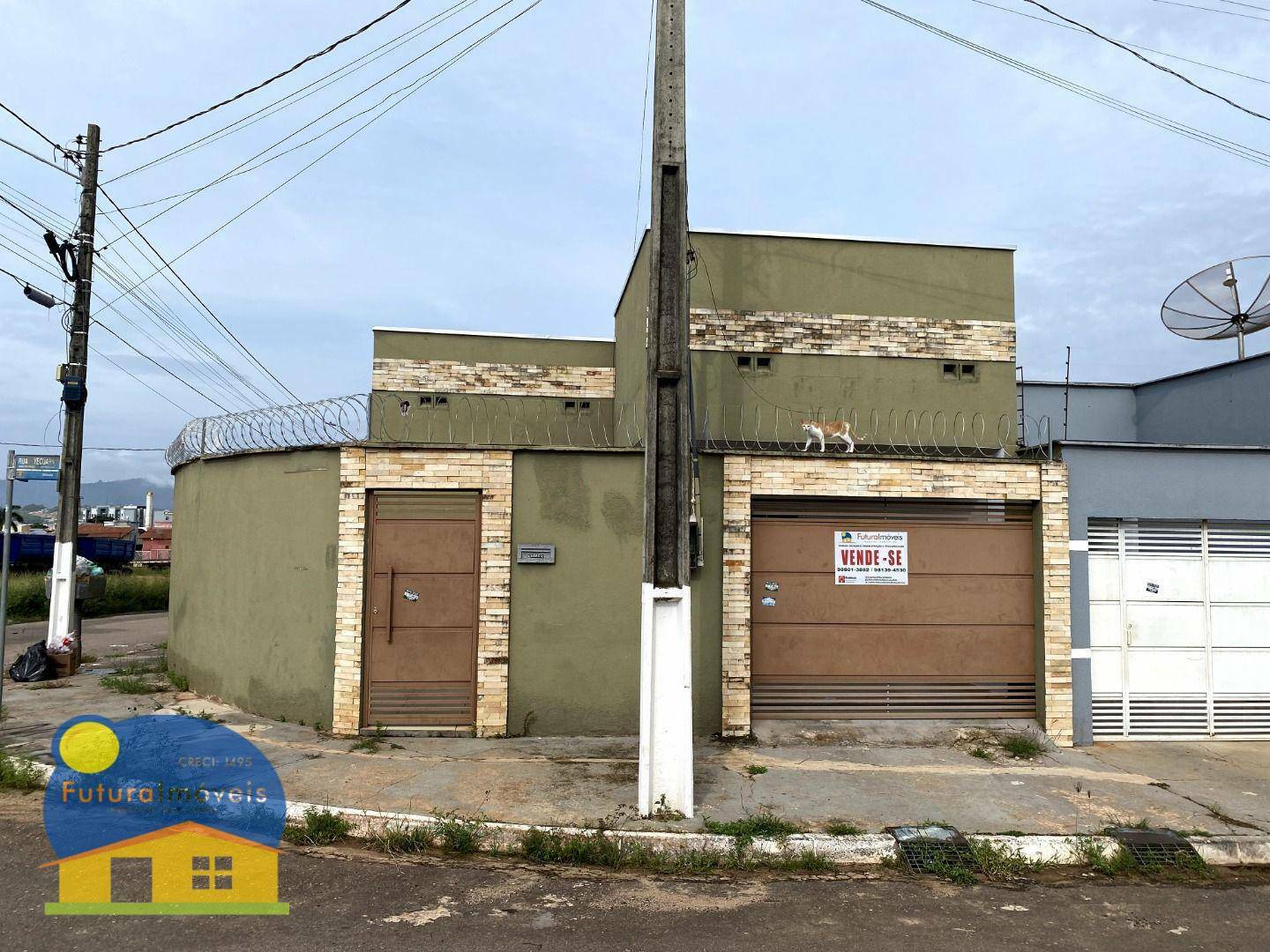 Casa à venda e aluguel com 3 quartos, 113m² - Foto 2