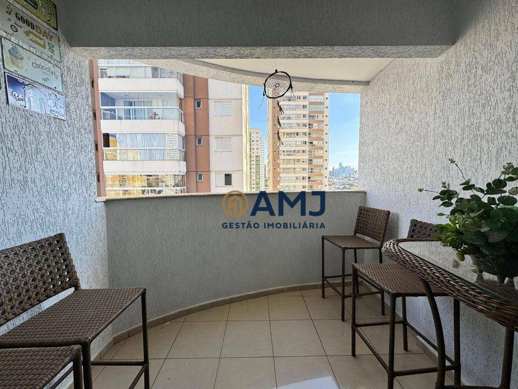 Apartamento para alugar com 2 quartos, 72m² - Foto 5
