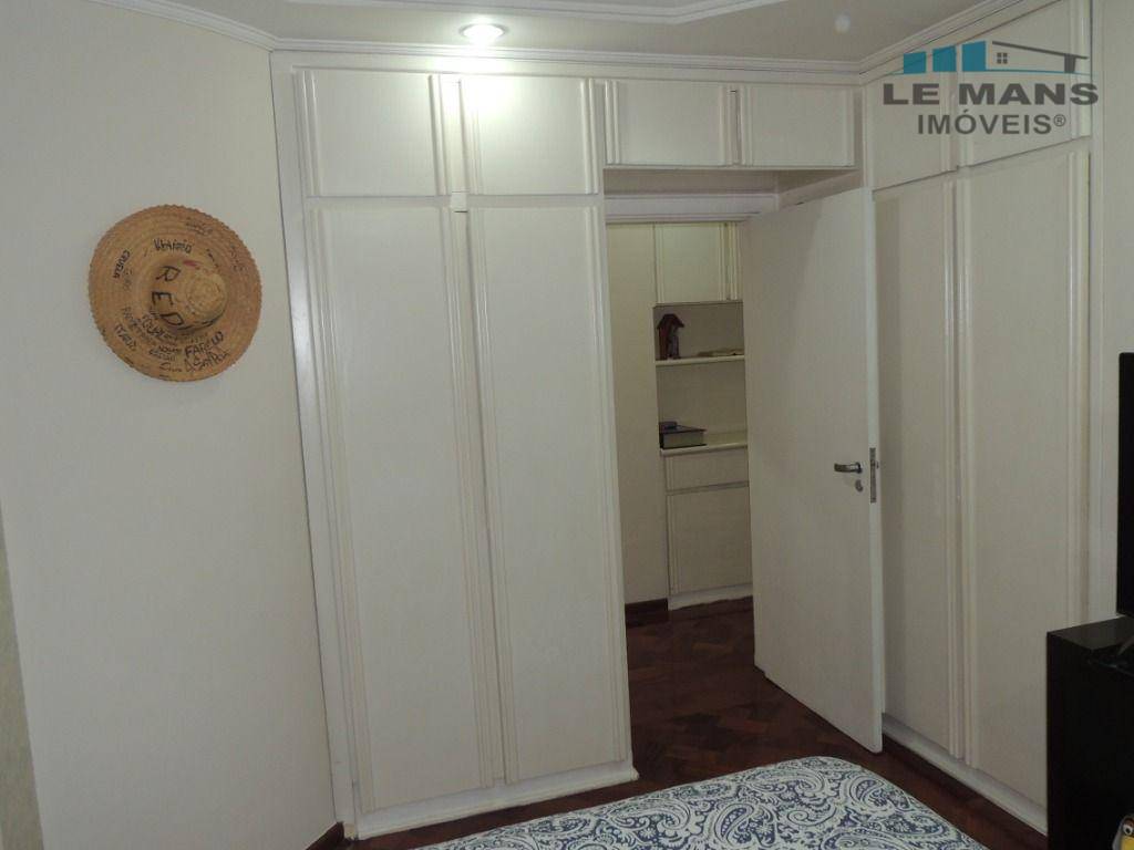 Apartamento à venda com 3 quartos, 261m² - Foto 12