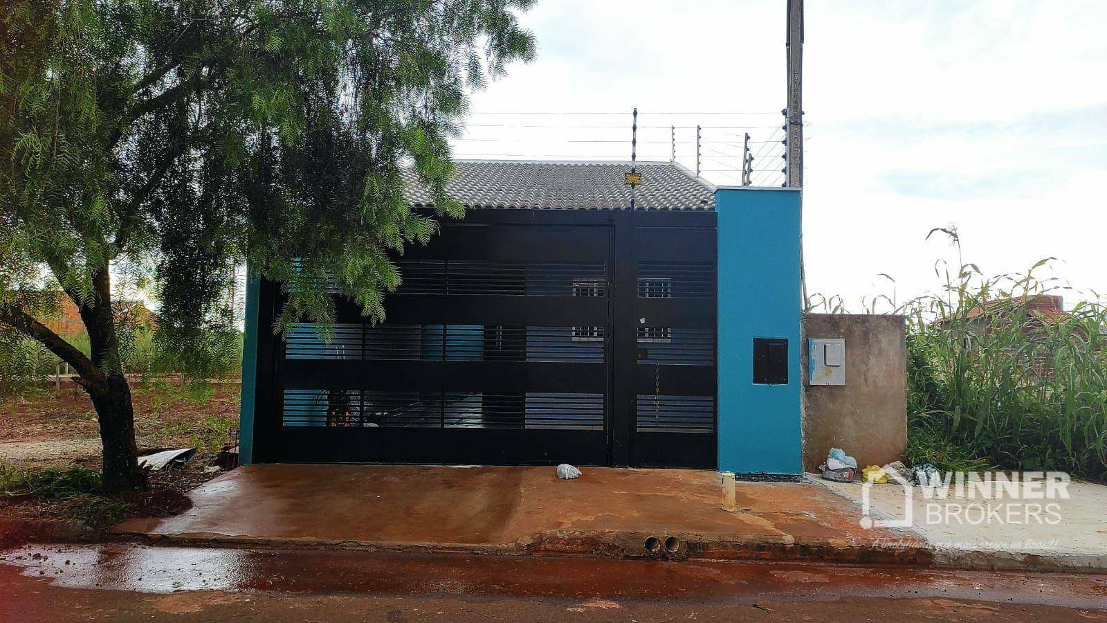 Casa à venda com 3 quartos, 100m² - Foto 2