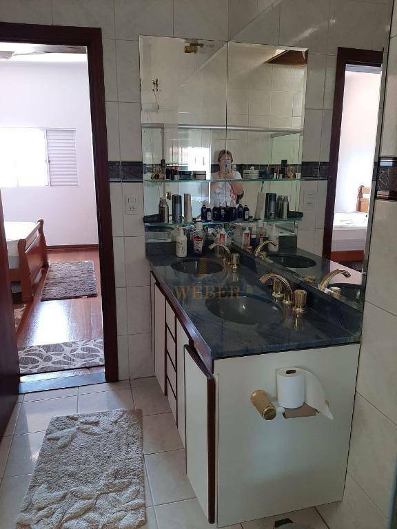 Sobrado à venda com 2 quartos, 250m² - Foto 15