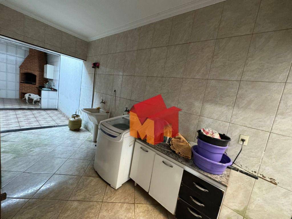 Casa à venda com 3 quartos, 200m² - Foto 25