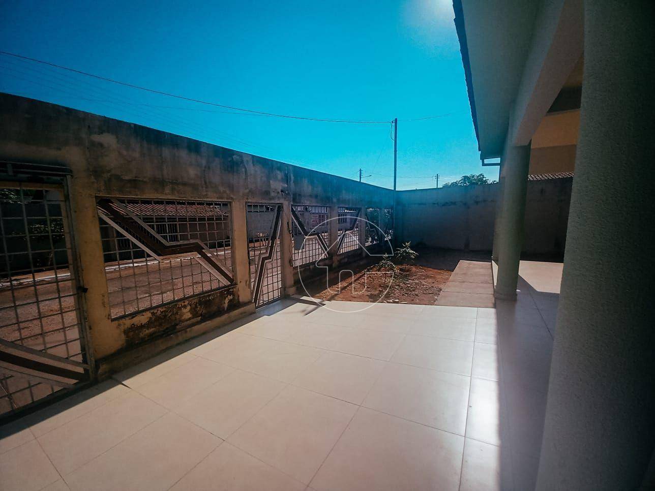 Casa à venda com 3 quartos, 300m² - Foto 14