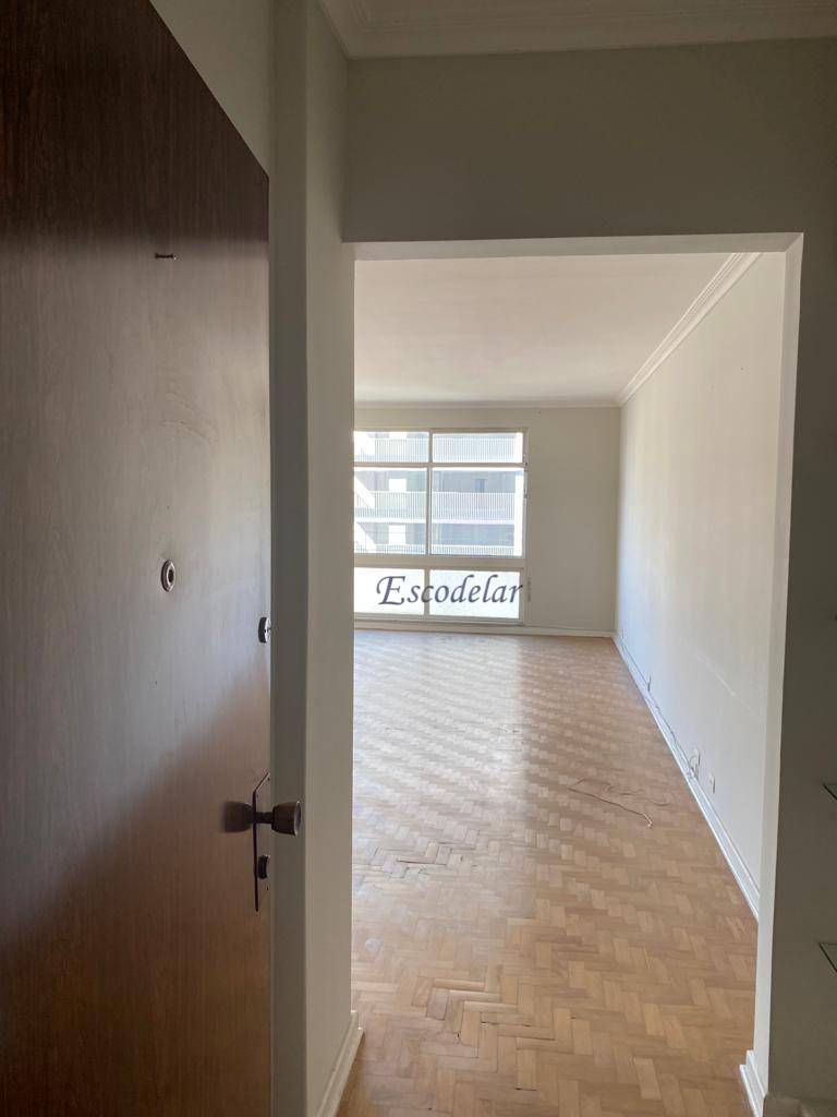 Apartamento à venda com 4 quartos, 210m² - Foto 7