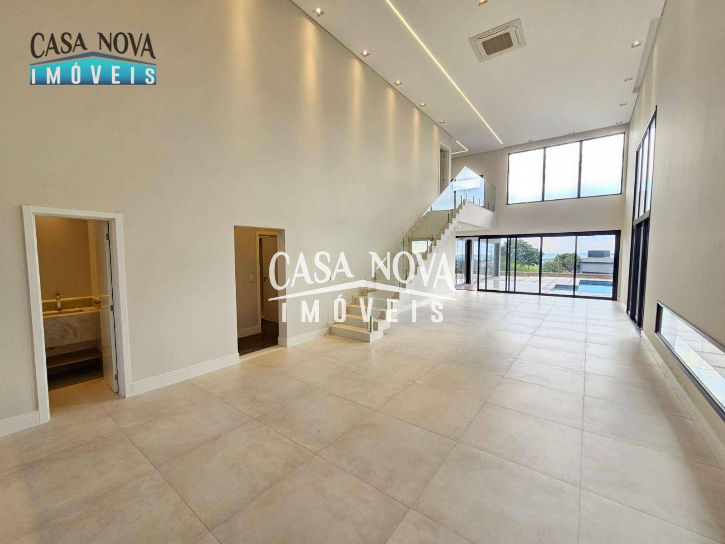 Casa de Condomínio à venda e aluguel com 4 quartos, 375m² - Foto 3