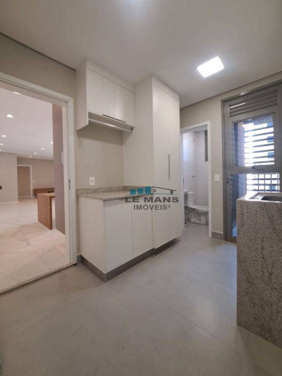 Apartamento para alugar com 3 quartos, 166m² - Foto 19