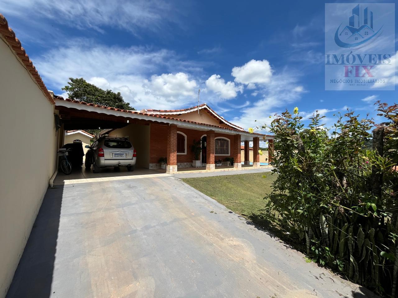 Chácara à venda com 2 quartos, 221m² - Foto 2