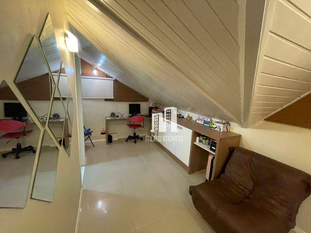 Casa de Condomínio à venda com 4 quartos, 200m² - Foto 21