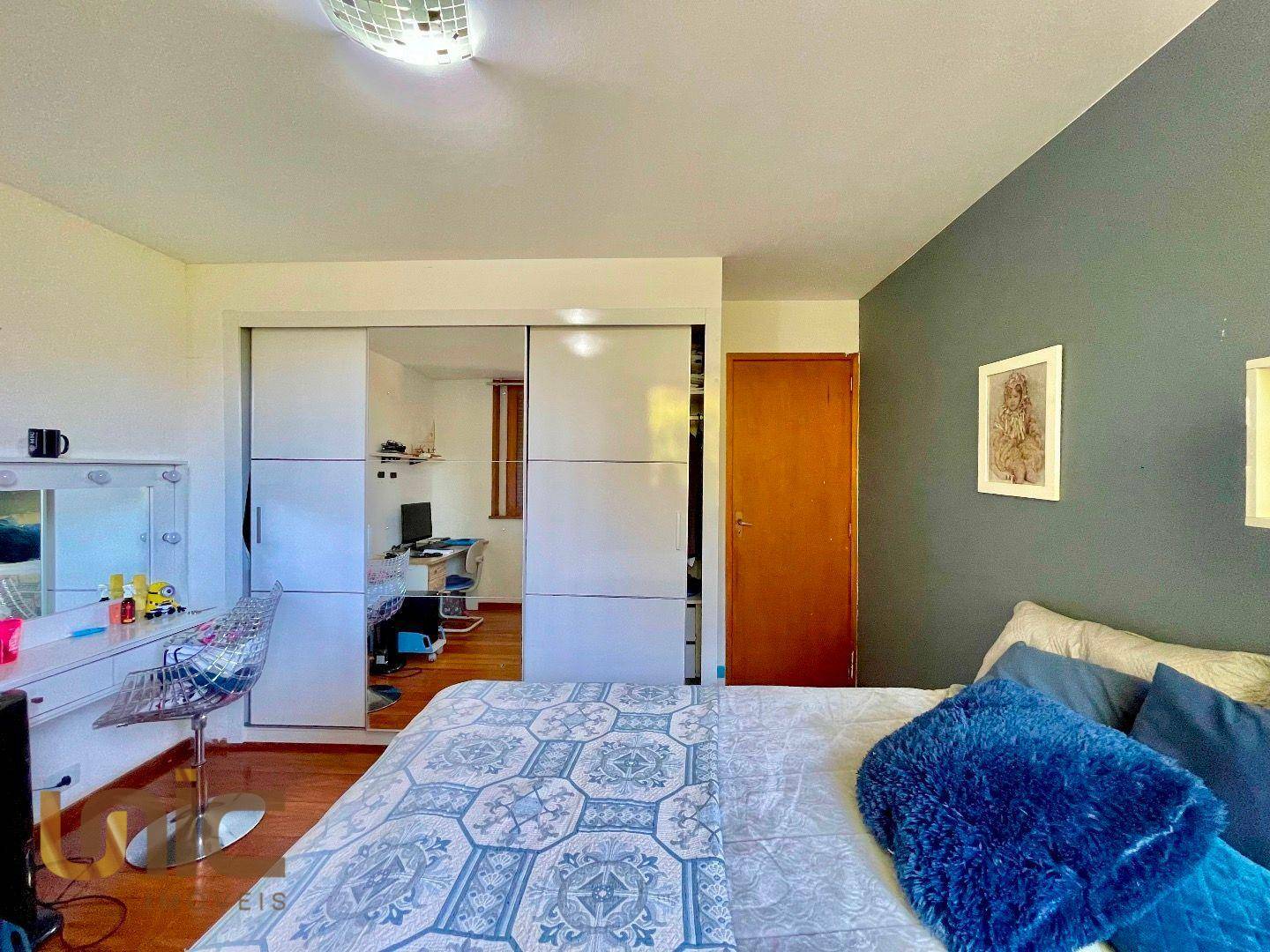 Casa à venda com 4 quartos, 290m² - Foto 19