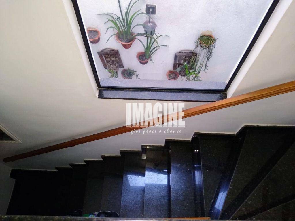 Sobrado à venda com 3 quartos, 180m² - Foto 6