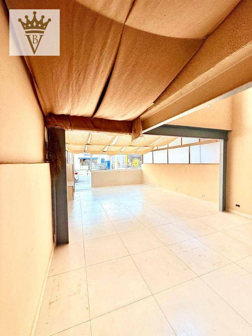 Casa à venda e aluguel com 3 quartos, 220m² - Foto 44