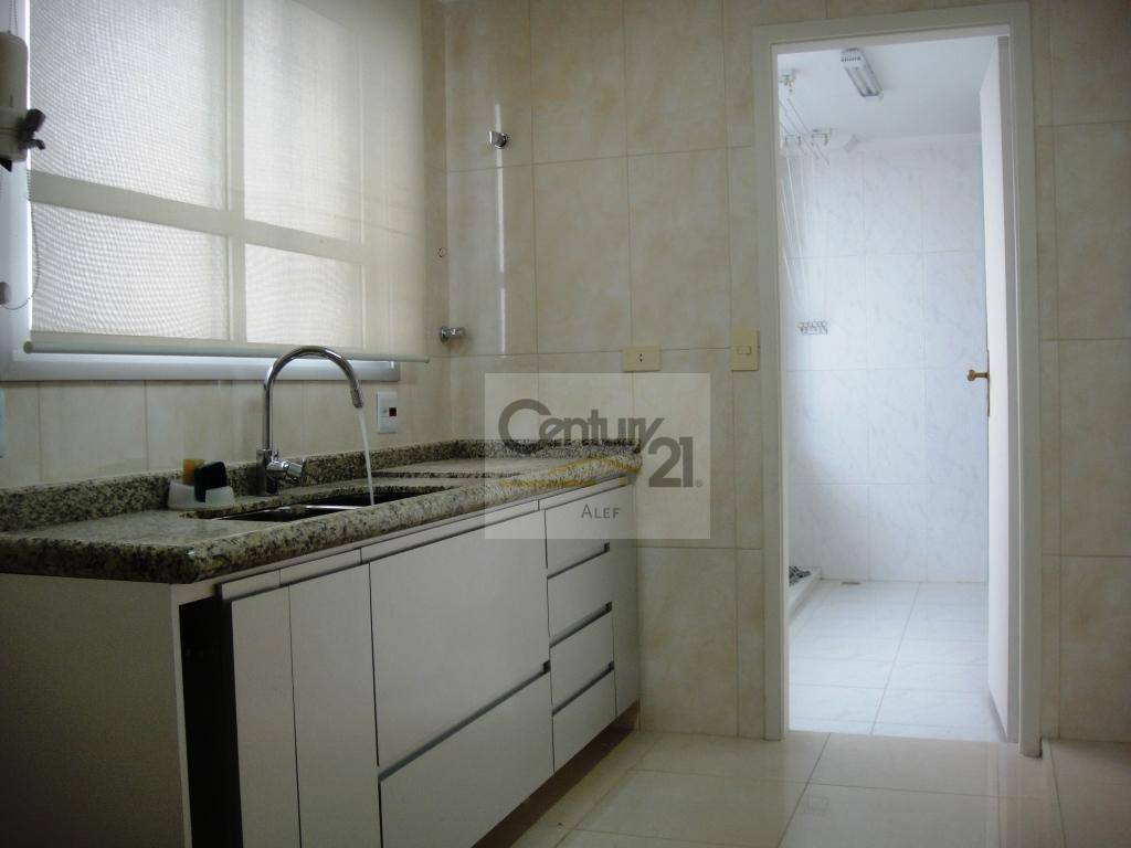 Apartamento à venda com 4 quartos, 204m² - Foto 18